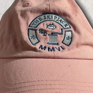 Southern Tide Skipjack Mmvi Logo
Dad Hat Cap Pink - Size Medium